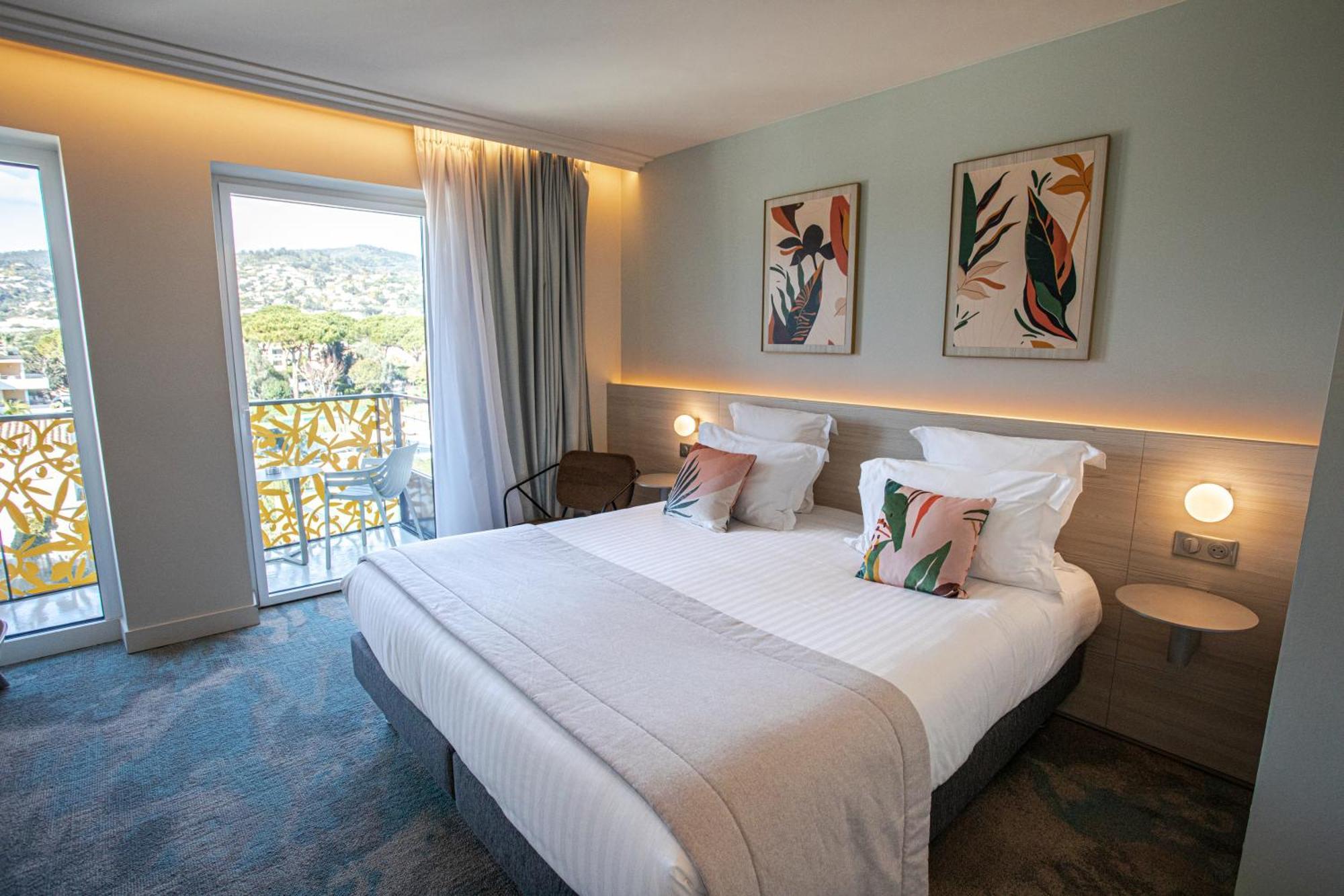 Ilot Du Golf BW Premier Collection Hotel มองเดอลิเยอลานาปูล ภายนอก รูปภาพ